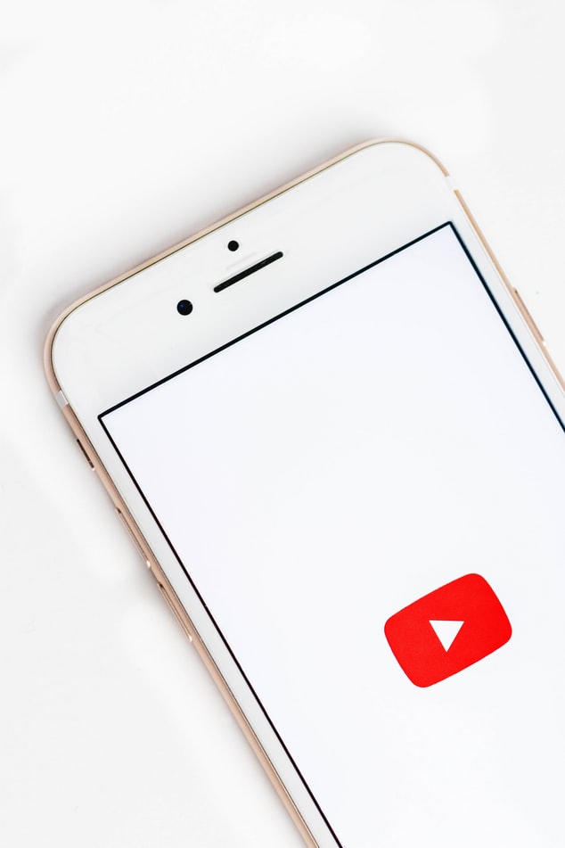 YouTudeで話題のGRWMとは?メイク男子と一緒に準備しよう!