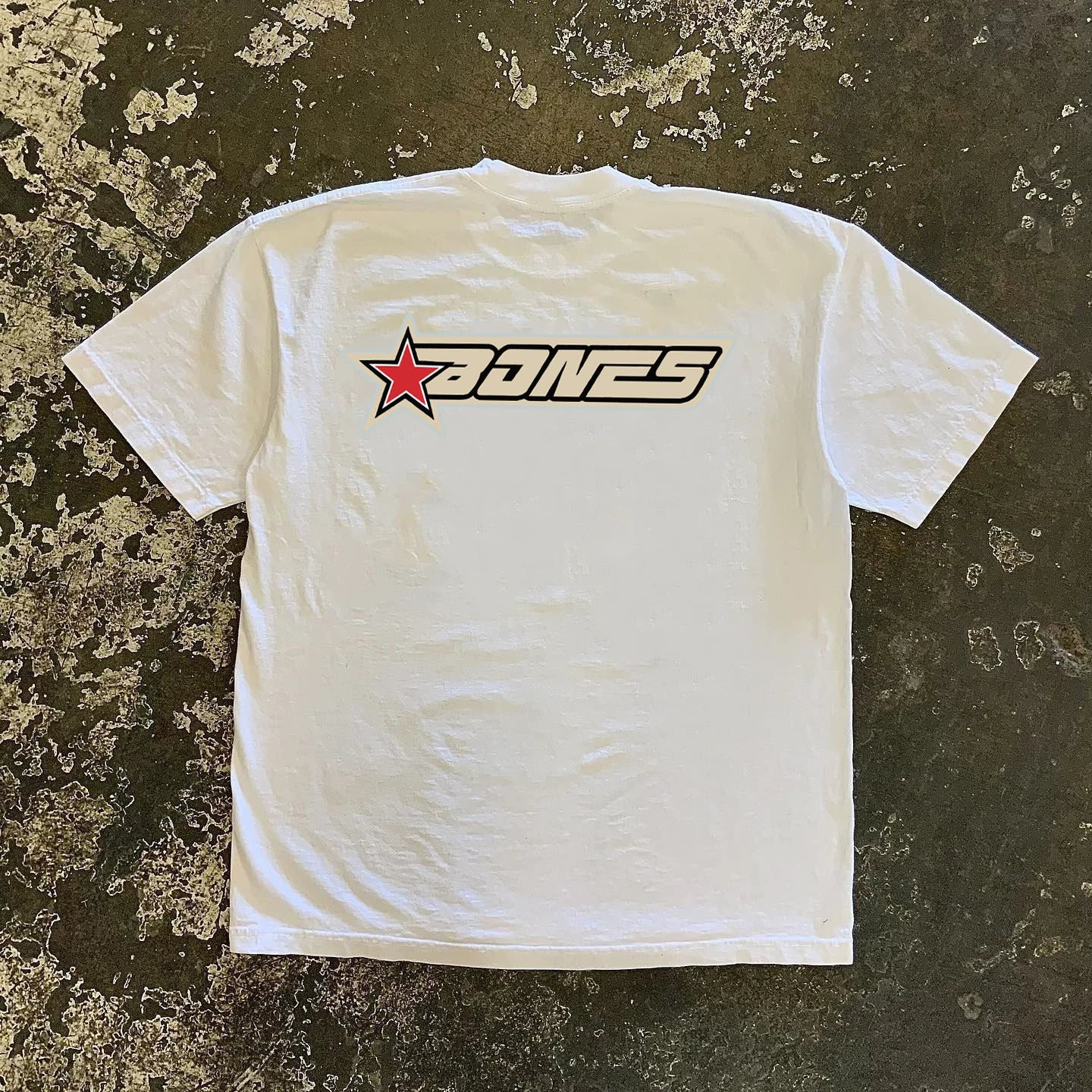 バックプリントロゴTシャツ